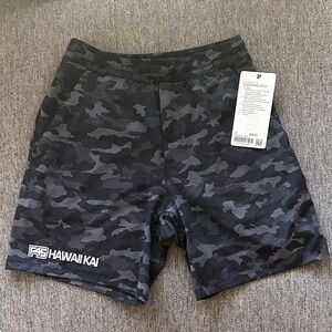 Lululemon custom F45 Hawaii Kai Camo Shorts